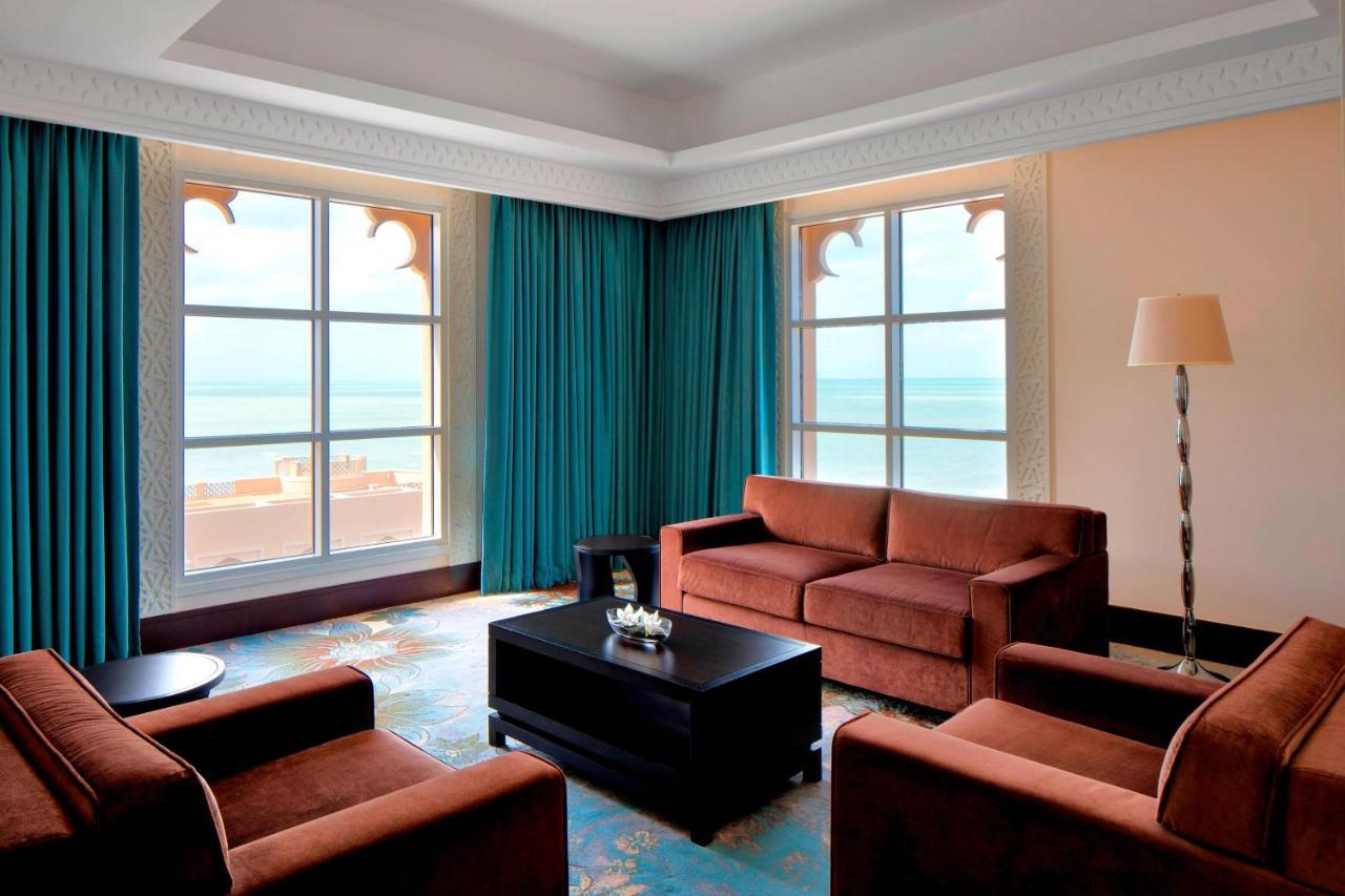 Sheraton Sharjah Beach Resort And Spa Exterior photo A living room at the Jumeirah Atlantis