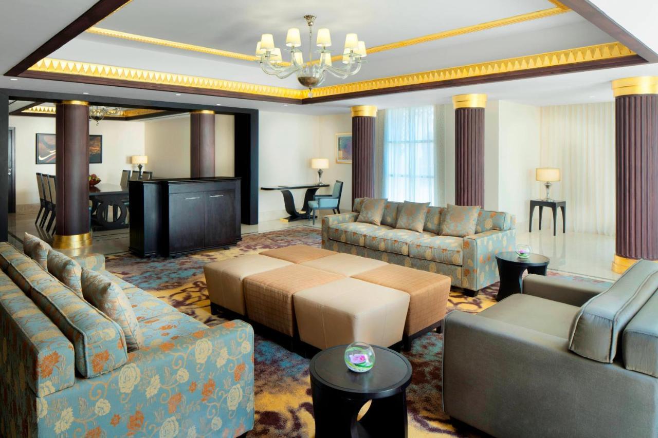 Sheraton Sharjah Beach Resort And Spa Exterior photo Presidential Suite
