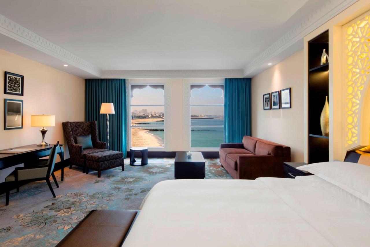 Sheraton Sharjah Beach Resort And Spa Exterior photo Deluxe Room