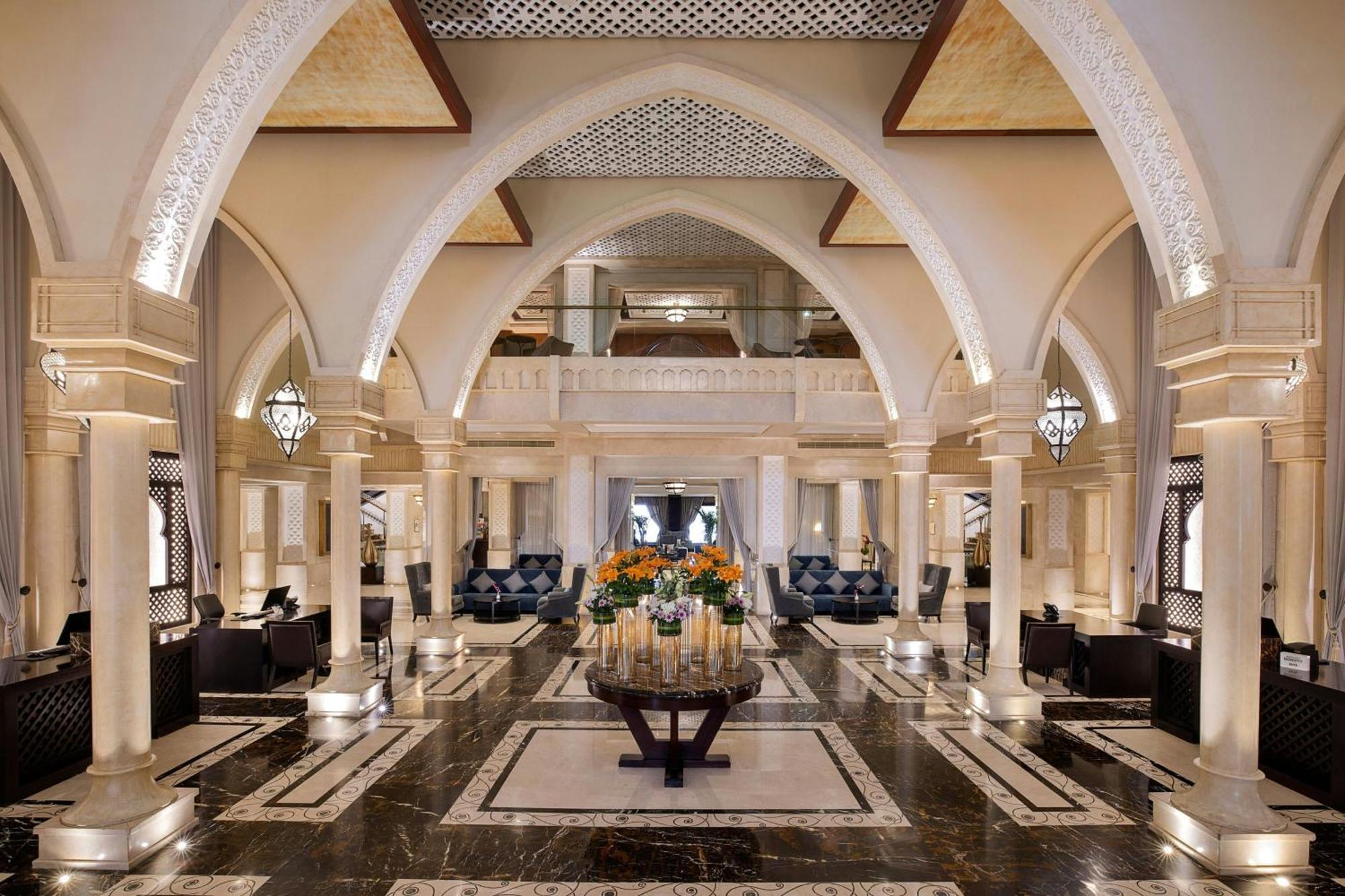 Sheraton Sharjah Beach Resort And Spa Exterior photo