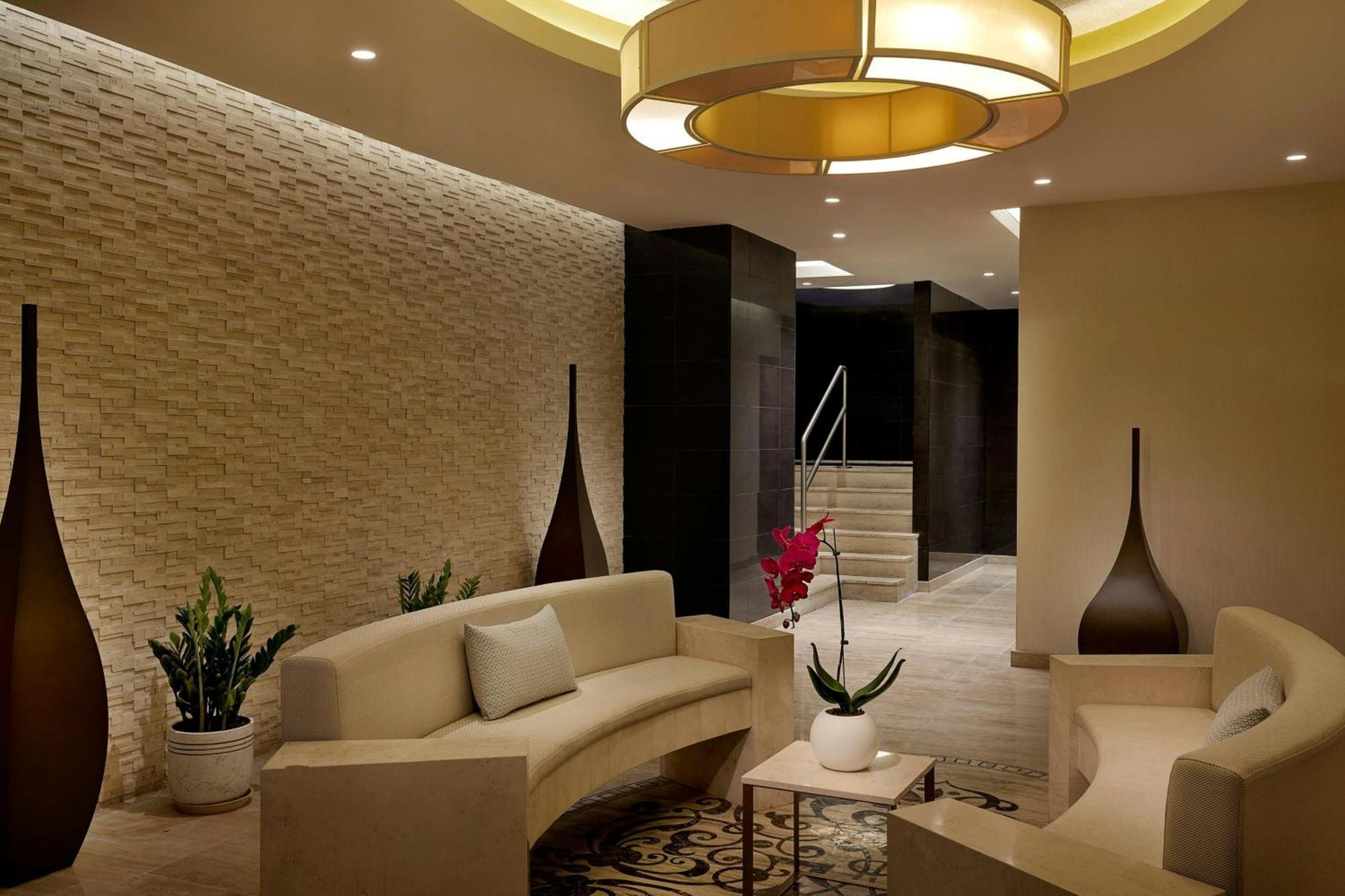 Sheraton Sharjah Beach Resort And Spa Exterior photo